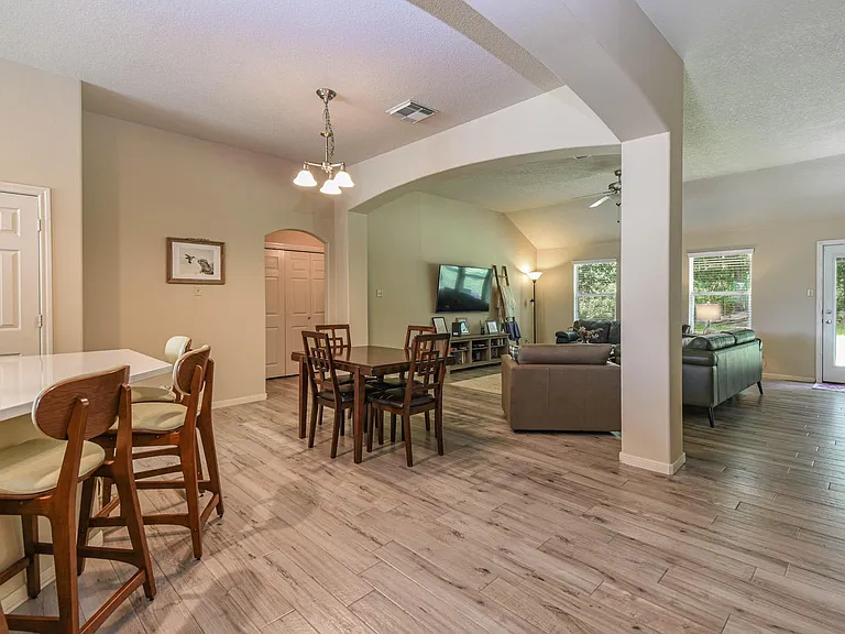 203 Summer Pine Ct — Photo 4