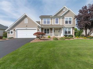 132 Red Spruce Ln, Rochester, NY 14616