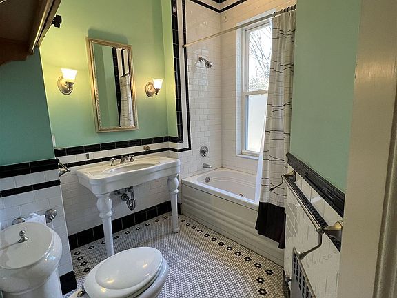 523EFFA4-3BDC-4B66-9E35-48D89C360AA5