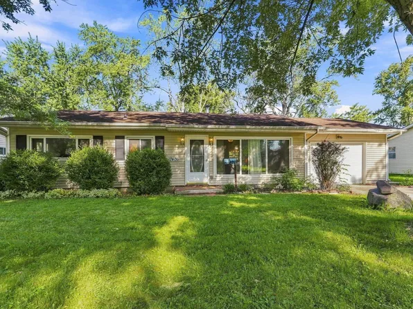 7406 Avalon Dr, Fort Wayne, IN 46819