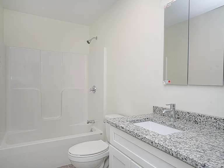 984 Sharon St #304 — Photo 7