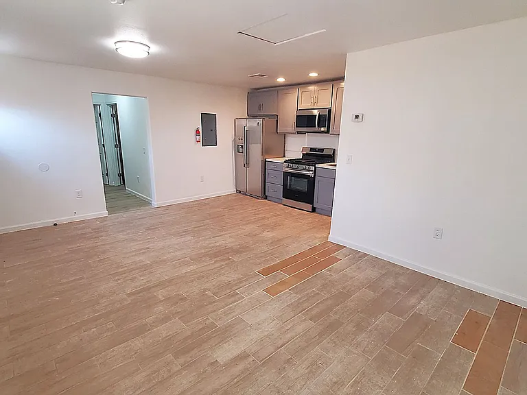 708 W Euclid Ave — Photo 8
