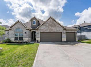 204 Upland Dr, Waller, TX 77484