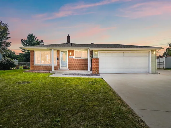 31658 Williams Ct, Rockwood, MI 48173