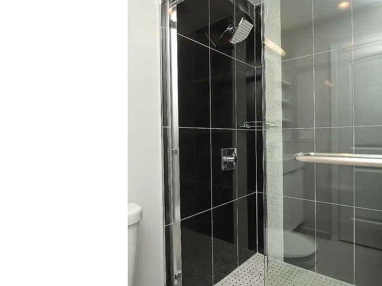 2564 Frankford Ave #3F — Photo 12