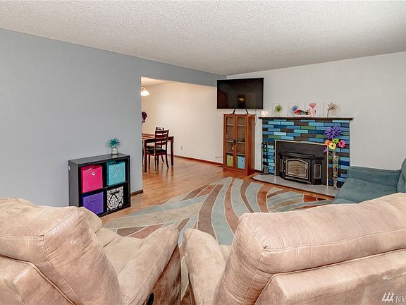 4th image of 1051 105th Street Ct S