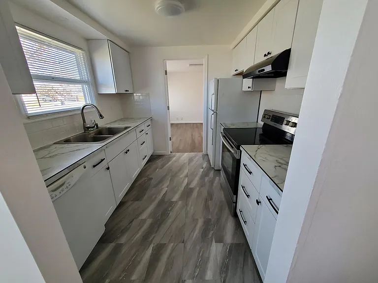 536 N Earl Rd — Photo 14