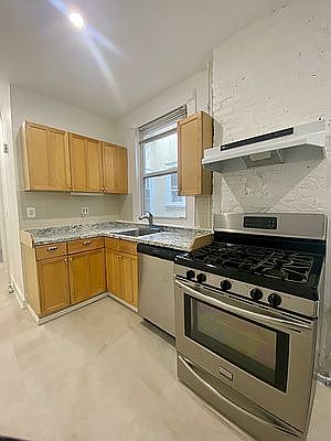 2nd image of 21-59 42nd St #1R