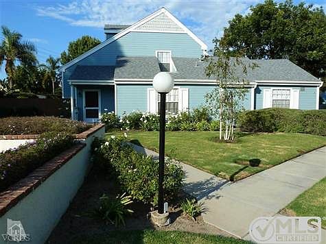 3rd image of 9721 Sweetwater Ln