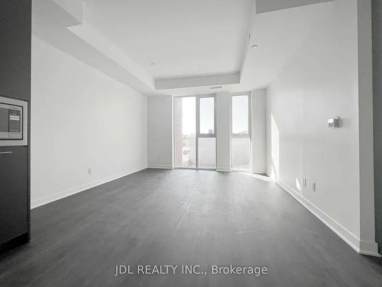 185 Alberta Ave W #313 — Photo 8