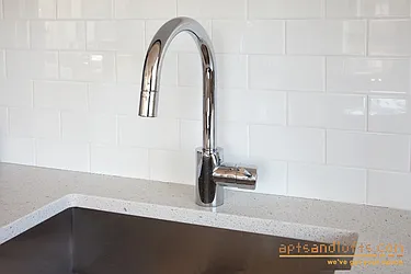 Rented by aptsandlofts.com