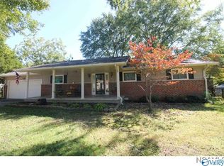 306 Linden St SW, Hartselle, AL 35640