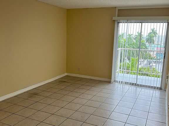 3rd image of 4550 NW 9th St E #614-1