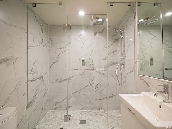 5th image of 1633 Washington St #3