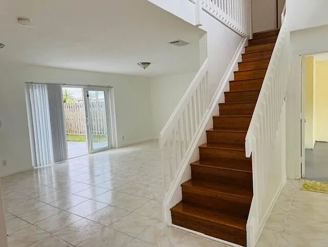 6008 Strawberry Fields Way — Photo 5