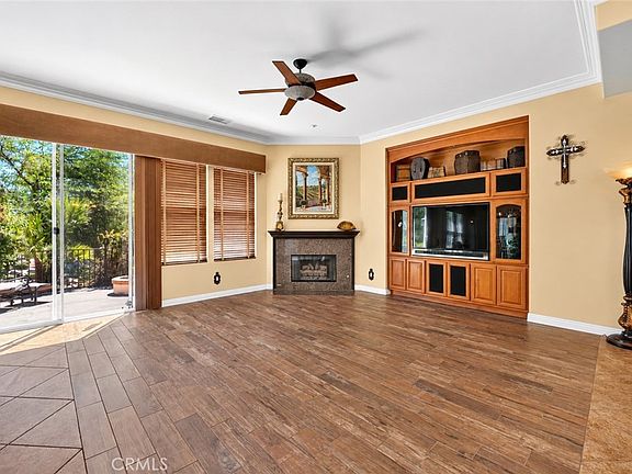 3rd image of 49536 Redford Way