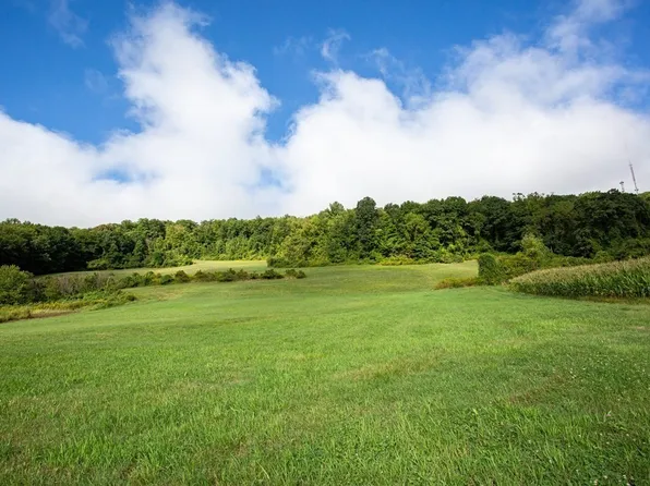 443 N West St, Agawam, MA 01030