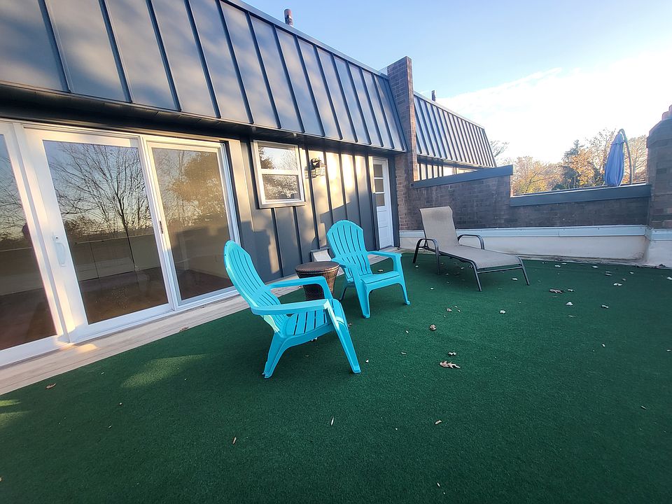 Rooftop Deck