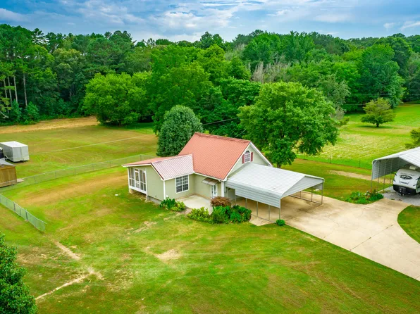 747 Vittetoe Rd, Chickamauga, GA 30707