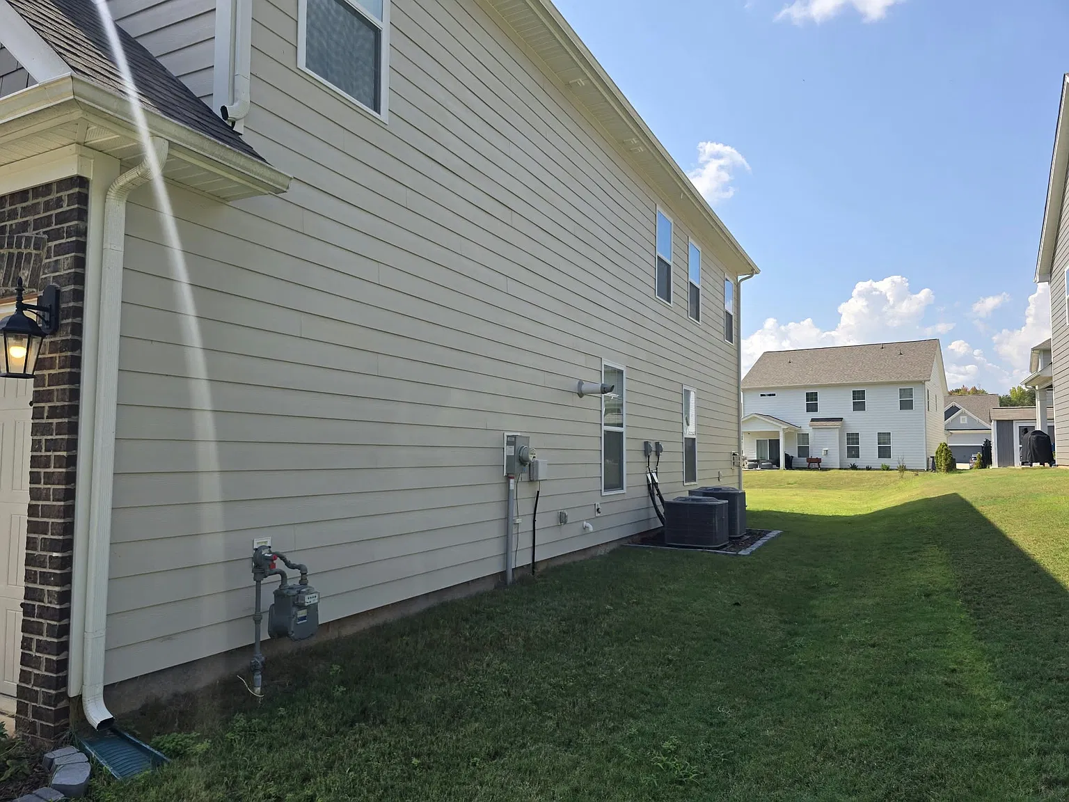 5 bed, 3570 sqft, $4,500 — Photo 4
