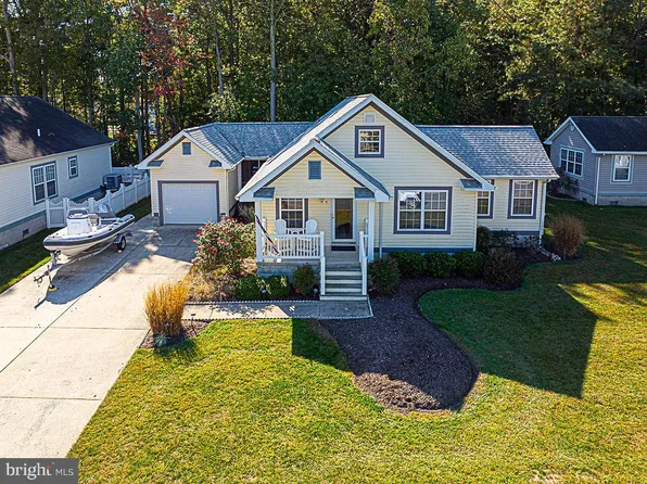 6 White Crane Dr, Berlin, MD 21811