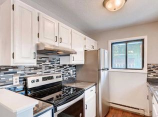 495 Carroll Ave, Saint Paul, MN 55103