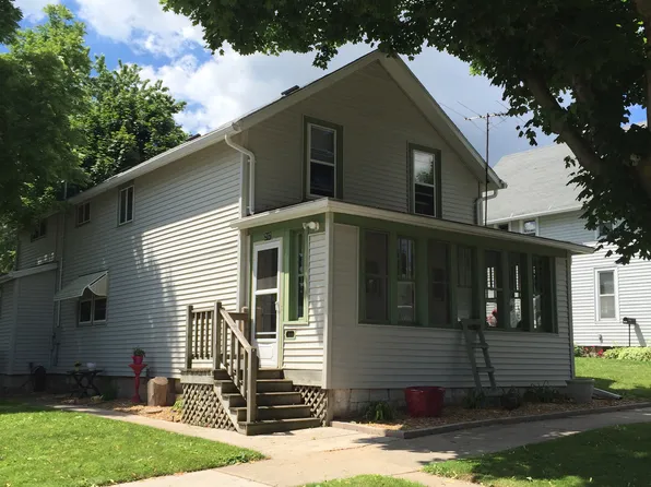 207 Whitney St, Kaukauna, WI 54130
