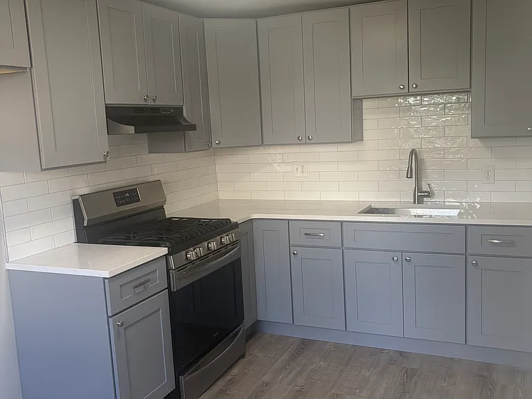 1239 Elson Rd — Photo 8