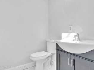 46 Village Dr, Barnegat, NJ 08005