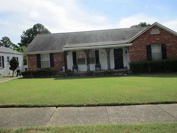 2nd image of 1616 Joanne St