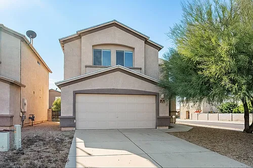3776 E Felix Blvd Photo 1