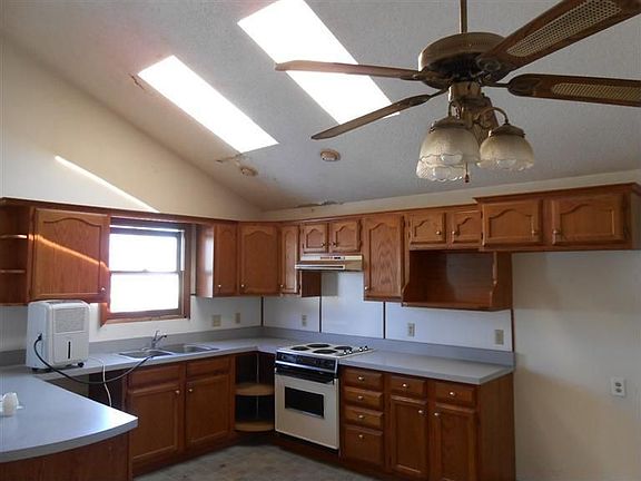 5th image of 4613 Maughn Dr