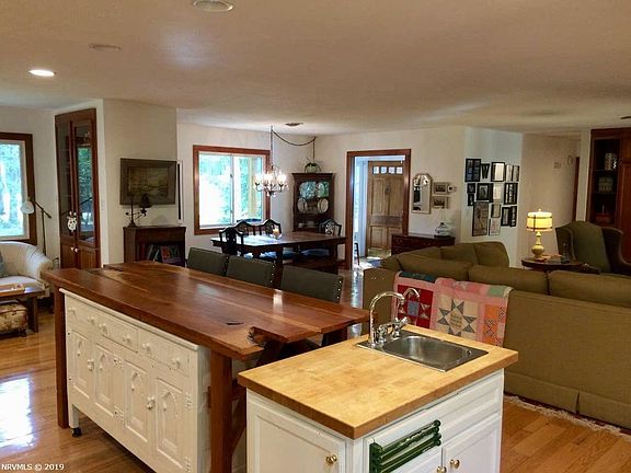 5th image of 4900 Preston Forest Dr