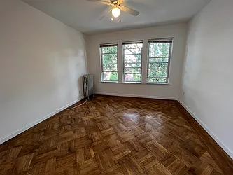 Rented by Sterea Agency