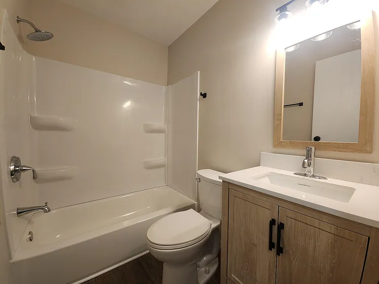 246 Hood St #11 — Photo 7