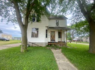 131 S 3rd St, Oregon, IL 61061
