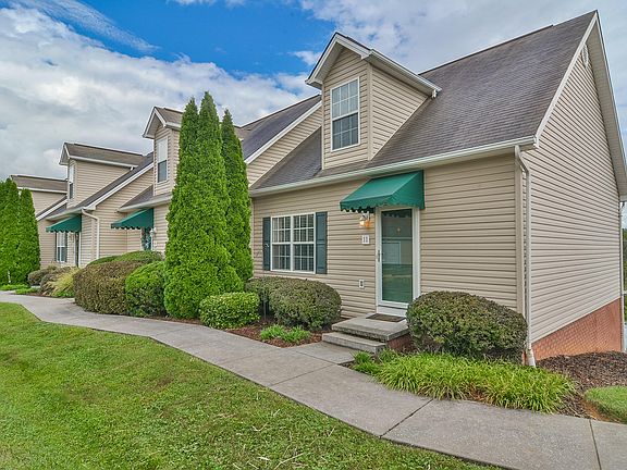2nd image of 11 Province Dr #11