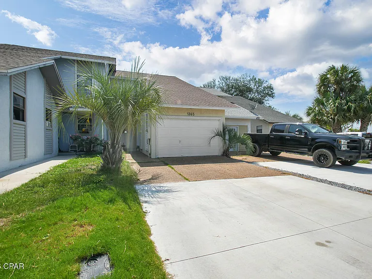 1365 Capri Dr — Photo 57