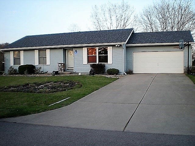 1st image of 53670 Hyde Park Dr