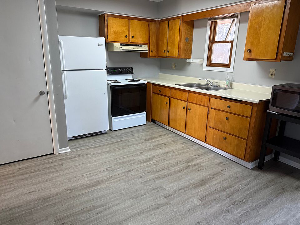2nd image of 704 High Ter APT 1