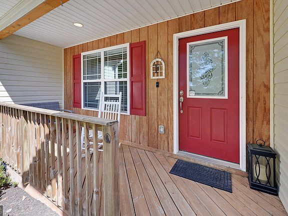 2nd image of 280 Willis Rd