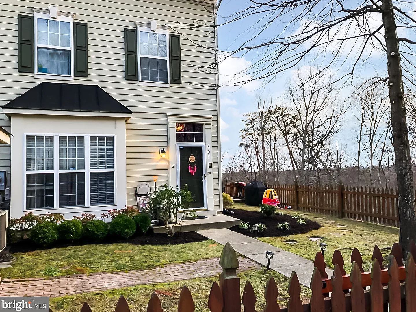 3 bed, 1591 sqft, $2,500 — Photo 3