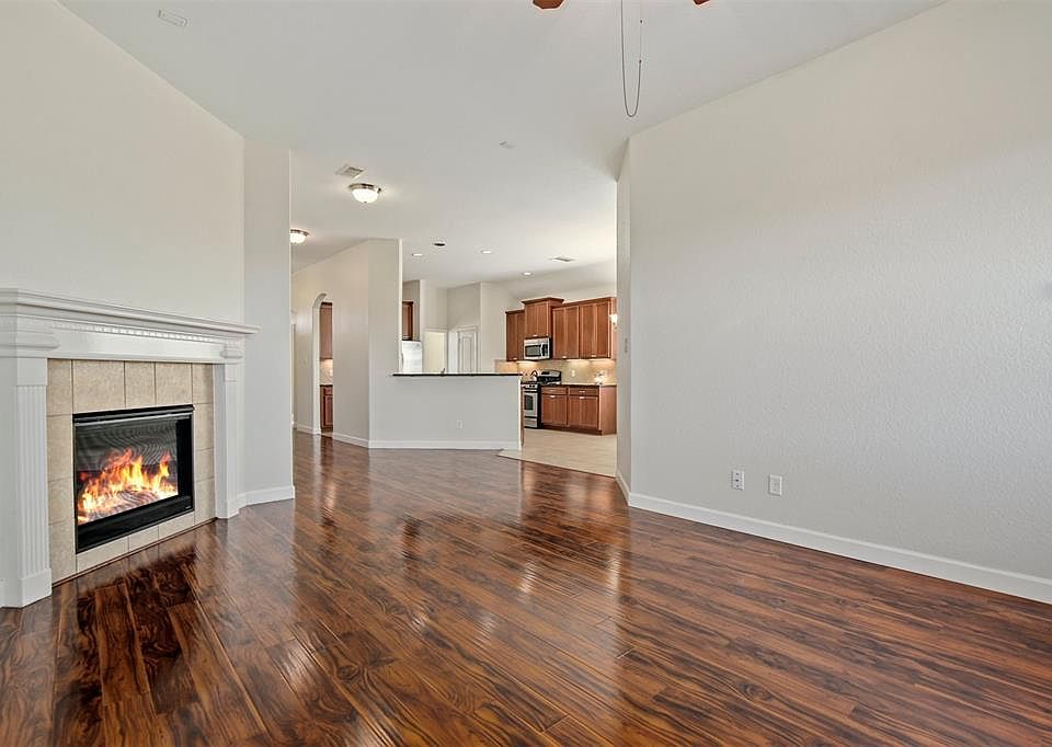 1st image of 6011 Vineyard Bend Dr
