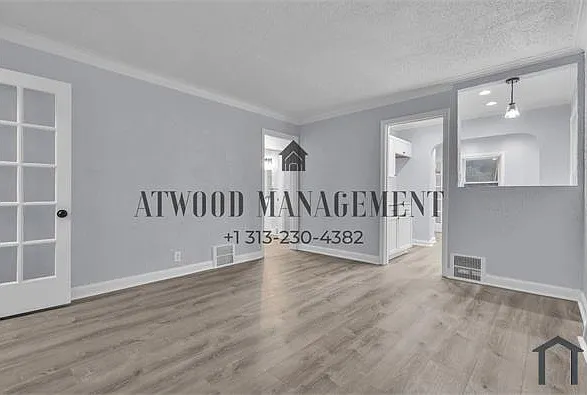 13500 Stahelin Ave — Photo 7