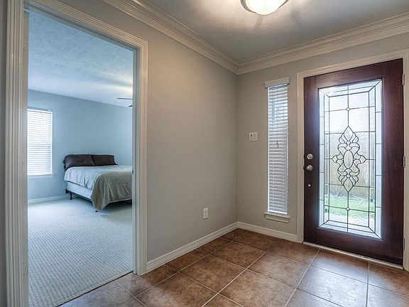 5th image of 3267 Beverly Gardens Ct