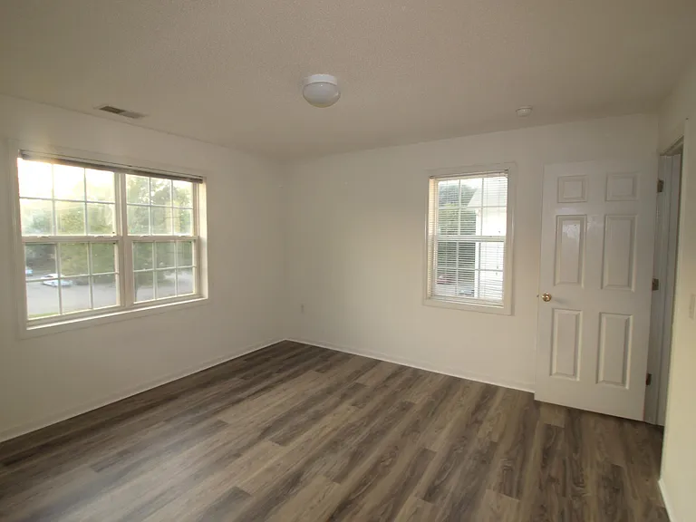 2010 Wolfmill Dr #303 — Photo 7