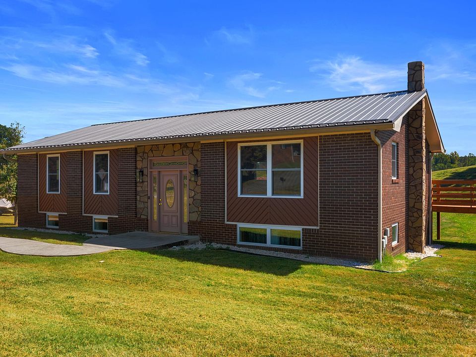 1068 Main St, Surgoinsville, TN 37873 MLS 701388 Zillow