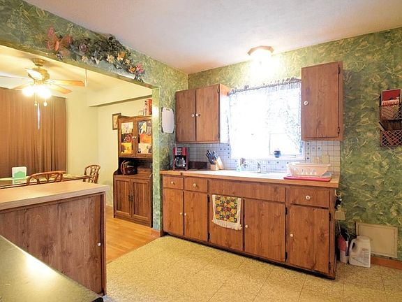 2nd image of 2324 Brookdale Ave