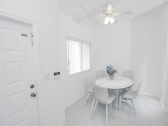 4th image of 7775 Yardley Drive #302