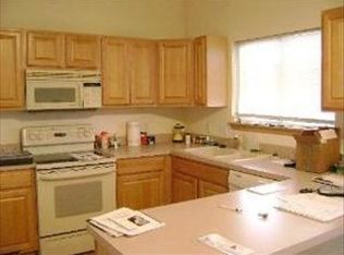 403 Galvin Pkwy, Harvard, IL 60033